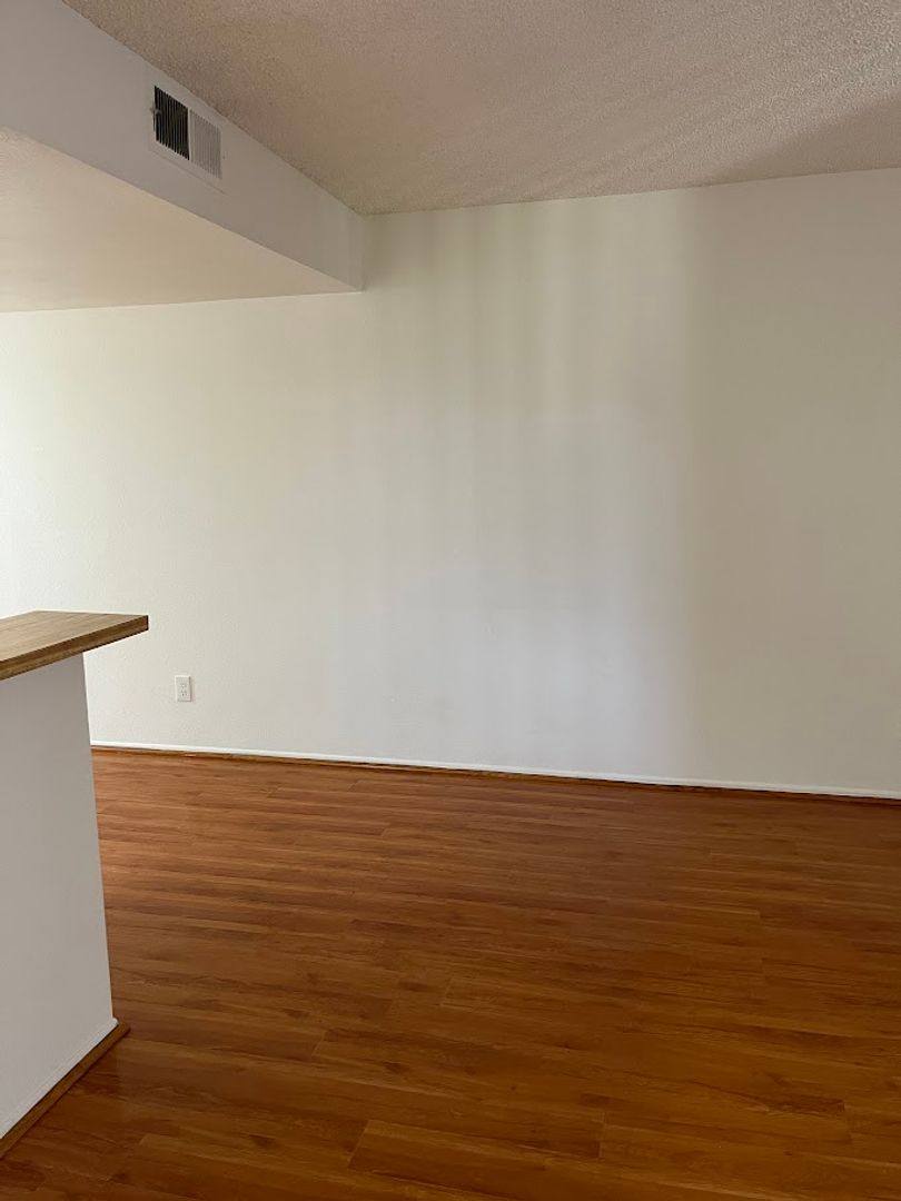 Apartment for rent at 111 S Acacia Ave, Fullerton, CA 92831