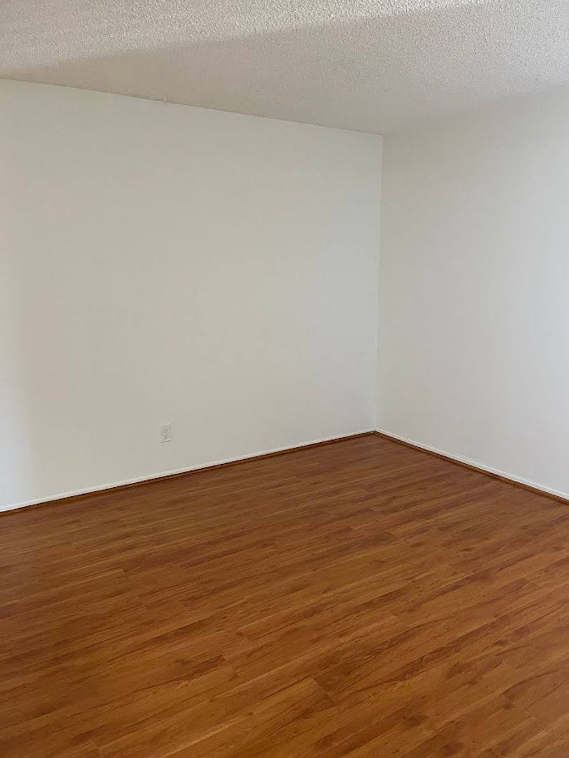 Apartment for rent at 111 S Acacia Ave, Fullerton, CA 92831