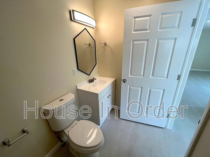 Apartment for rent at 307 8th Ave E #202, Hendersonville, NC 28792