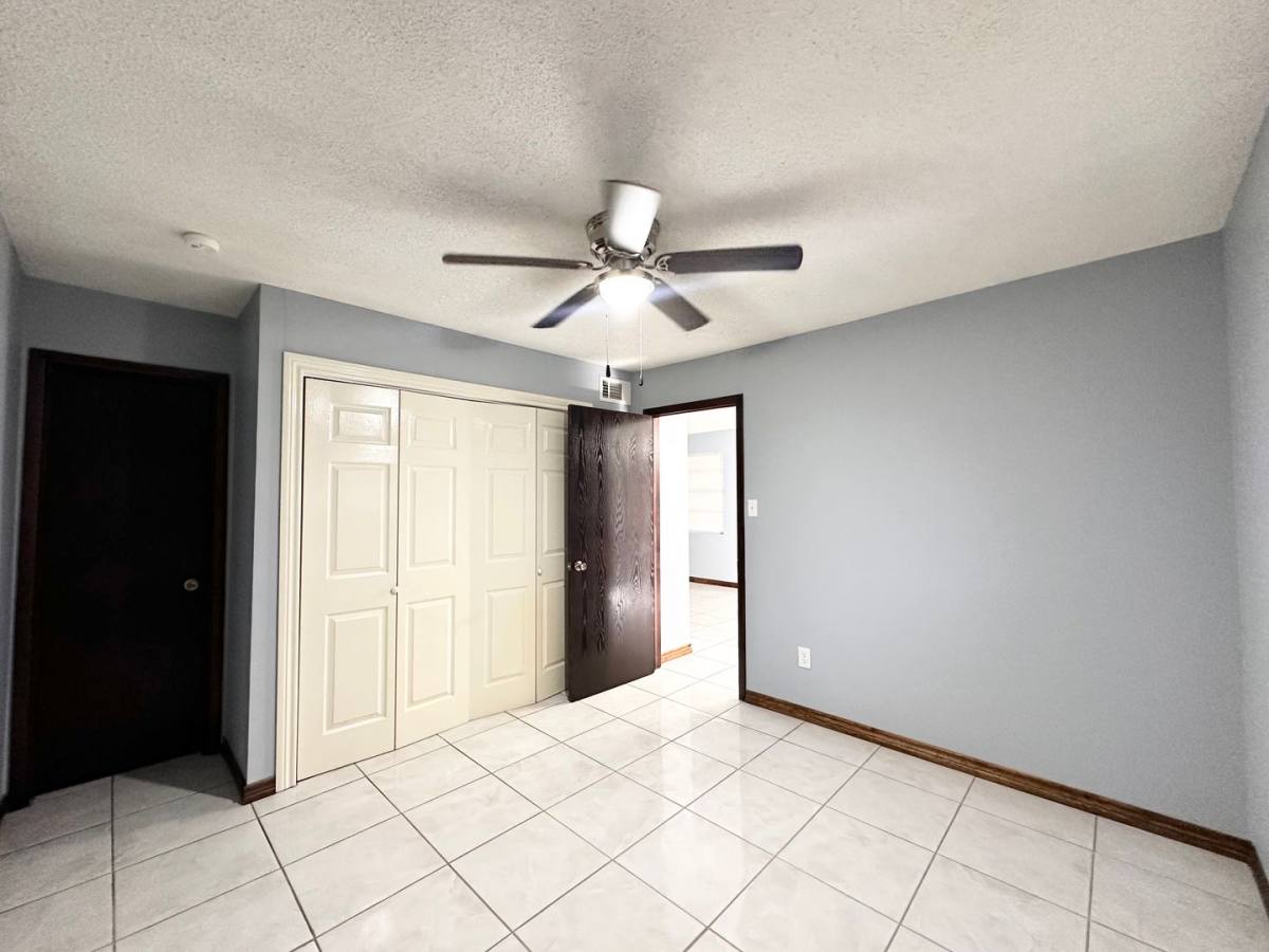 Apartment for rent at 2500 W Maple Ave, McAllen, TX 78501