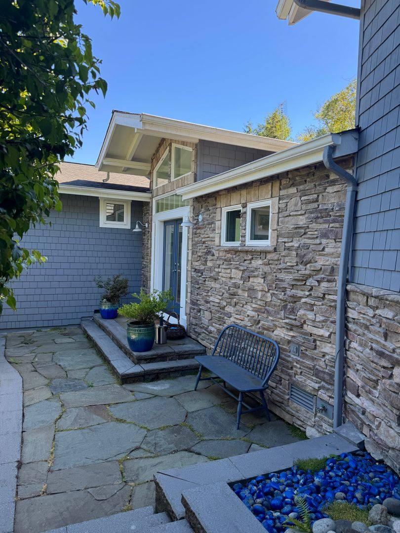 House for rent at 10555 NE Morning Lane, Bainbridge Island, WA 98110