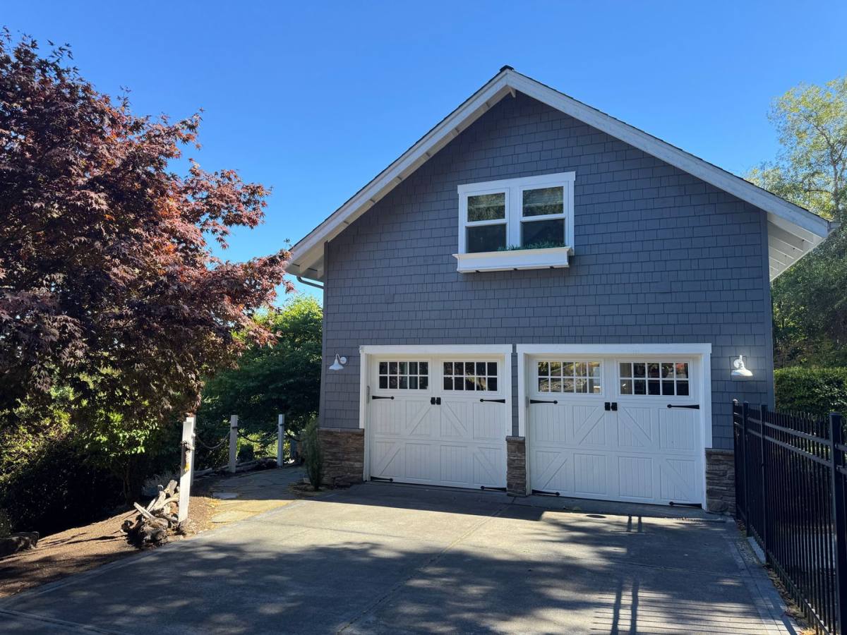 House for rent at 10555 NE Morning Lane, Bainbridge Island, WA 98110