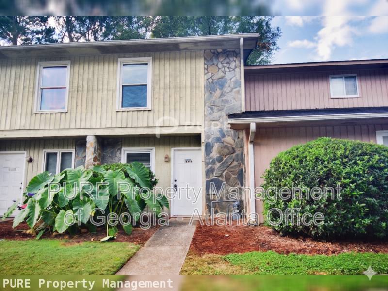 Townhouse for rent at 1668 Wynndowne Trail SE, Smyrna, GA 30080