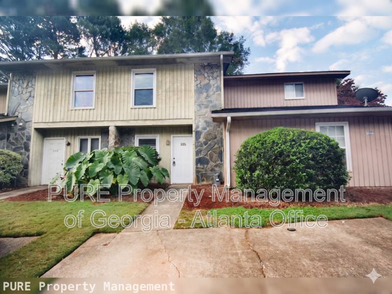 Townhouse for rent at 1668 Wynndowne Trail SE, Smyrna, GA 30080
