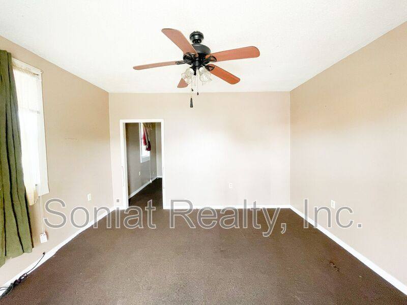 Apartment for rent at 1941 Independence St, New Orleans, LA 70117