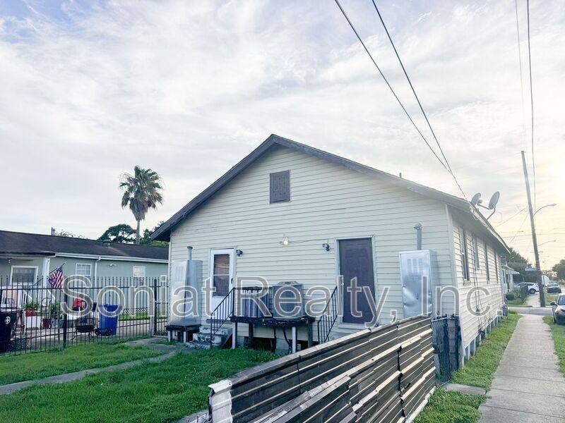 Apartment for rent at 1941 Independence St, New Orleans, LA 70117