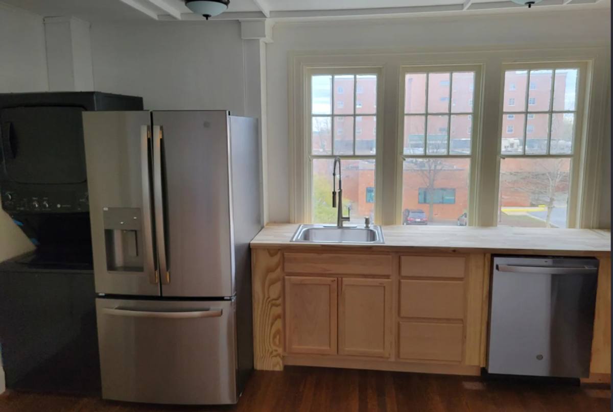 Apartment for rent at 423 W Cork St, Winchester, VA 22601