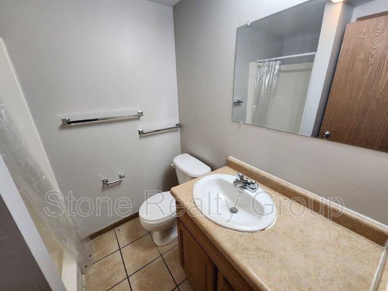 Apartment for rent at 1850 N 6th 1 2 St #H, Terre Haute, IN 47804
