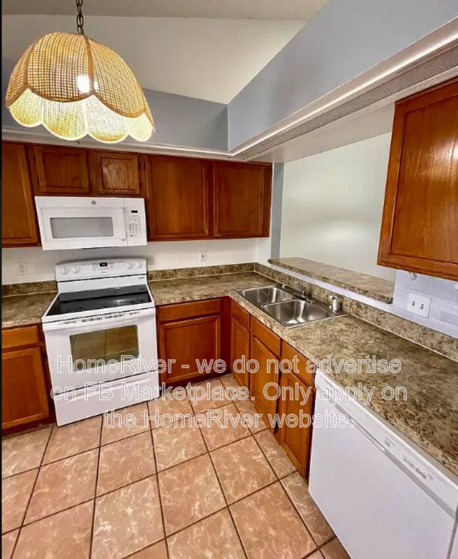 Townhouse for rent at 12253 Augusta Woods Circle, Orlando, FL 32824