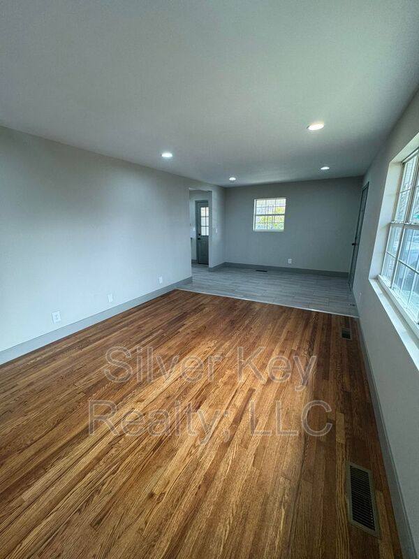 House for rent at 406 Dodson Ave, Englewood, TN 37329