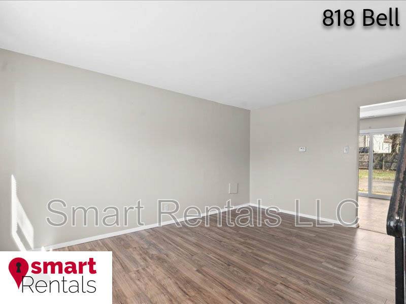 Apartment for rent at 818 Bell Ave #1, Saint Louis, MO 63119