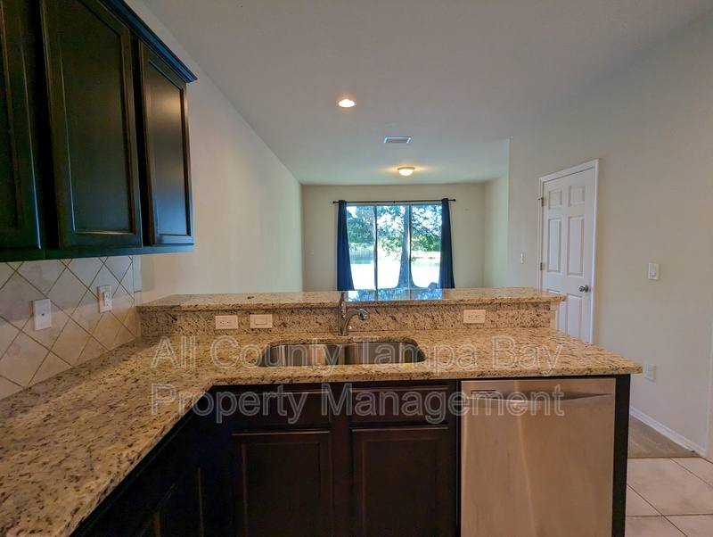 Townhouse for rent at 4759 White Sanderling Court, Tampa, FL 33619
