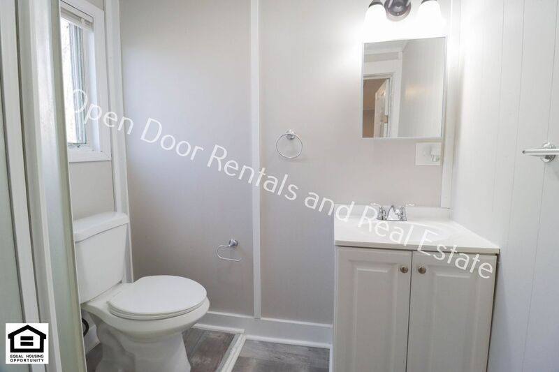 Apartment for rent at 210 1 2 W 4th St, Auburn, IN 46706