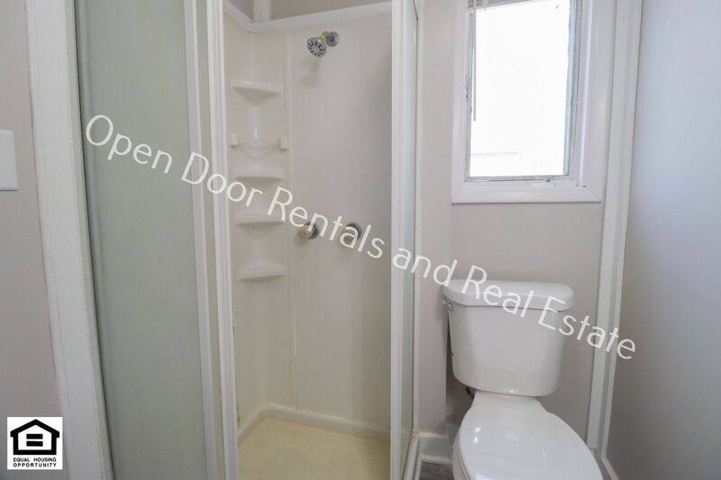 Apartment for rent at 210 1 2 W 4th St, Auburn, IN 46706