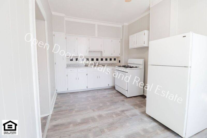 Apartment for rent at 210 1 2 W 4th St, Auburn, IN 46706
