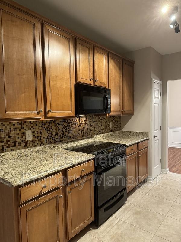 Townhouse for rent at 8583 Little Swift Circle, Jacksonville, FL 32256