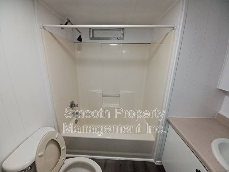 House for rent at 191 E Oakfield Rd #8, Pensacola, FL 32503