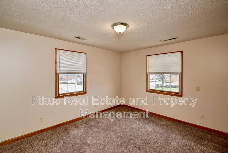 Apartment for rent at 713 N Main St, North Canton, OH 44720