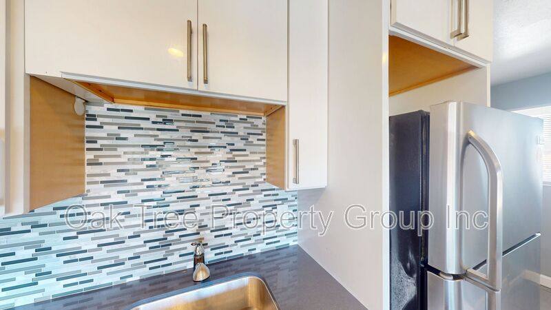 House for rent at 2117 E 15th St #10, Oakland, CA 94606