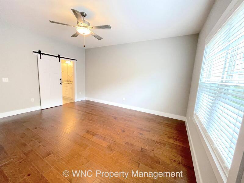 House for rent at 72 Leyland Circle, Hendersonville, NC 28792