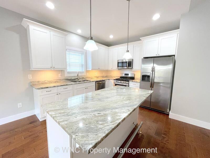 House for rent at 72 Leyland Circle, Hendersonville, NC 28792