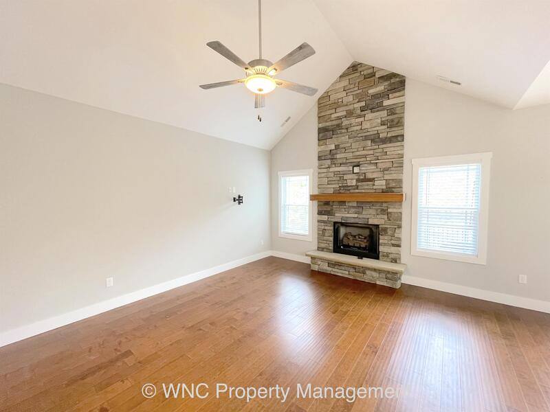 House for rent at 72 Leyland Circle, Hendersonville, NC 28792
