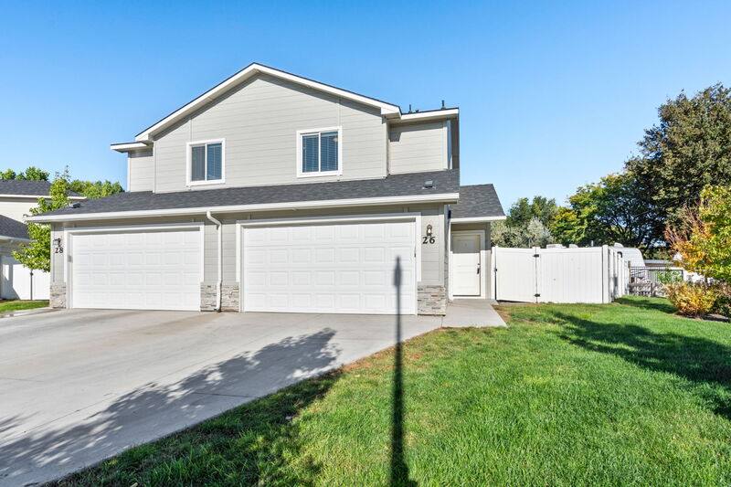 Townhouse for rent at 26 S Drifter Loop, Nampa, ID 83651
