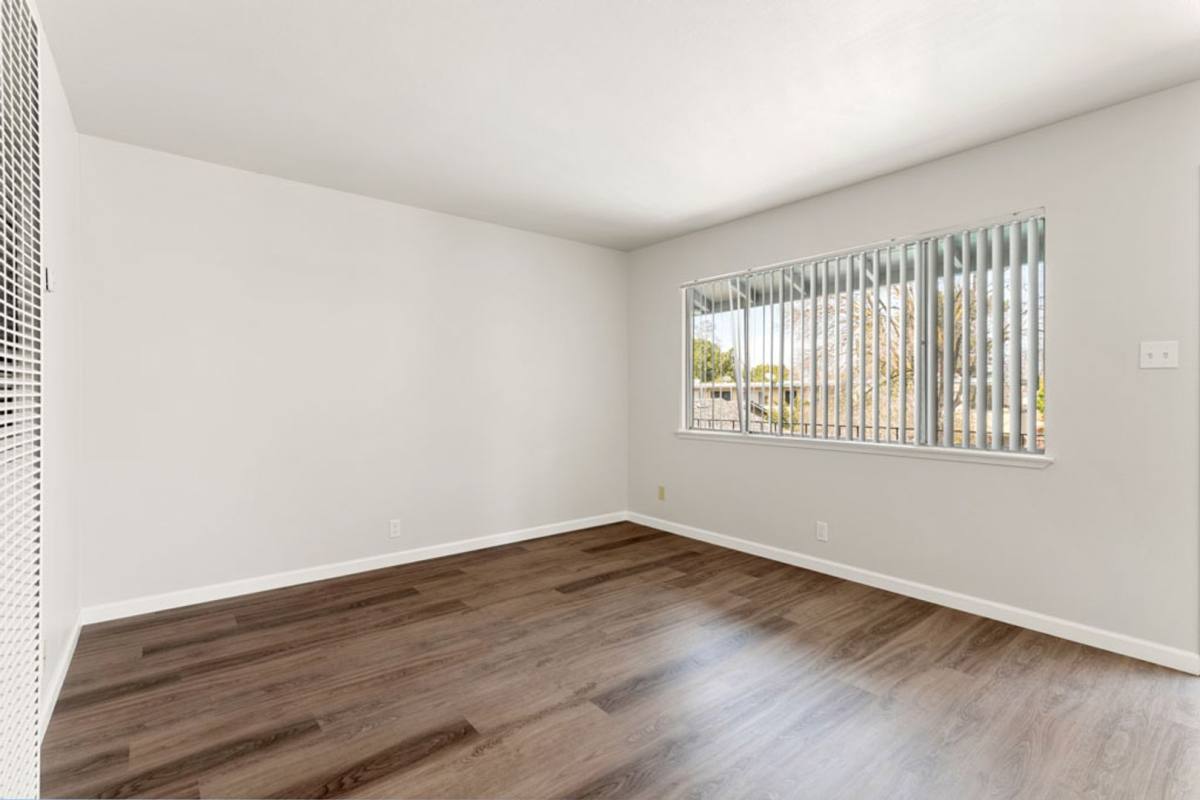 Apartment for rent at 360 Chiquita Ave, Mountain View, CA 94041