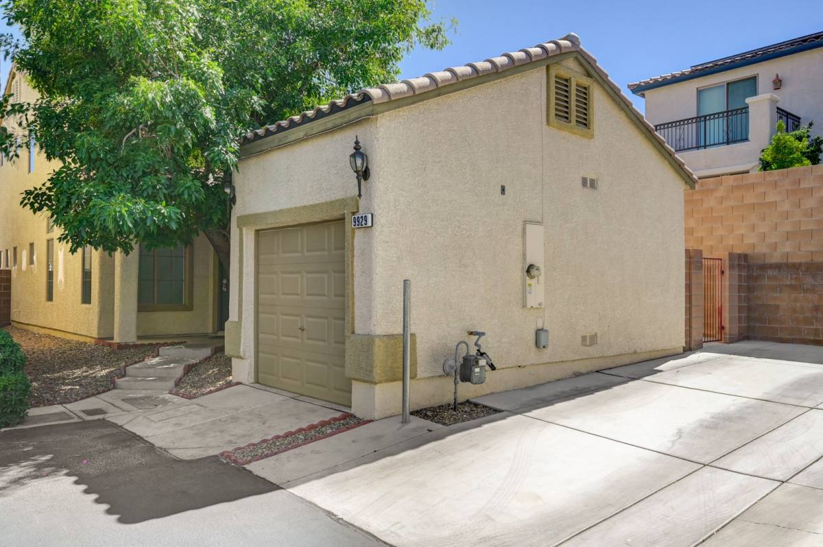 House for rent at 9929 Markhorn Court, Las Vegas, NV 89149