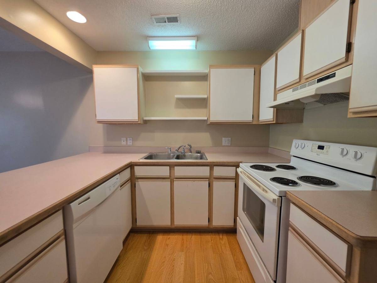 Townhouse for rent at 113 Craig Dr #B, Emerald Isle, NC 28594