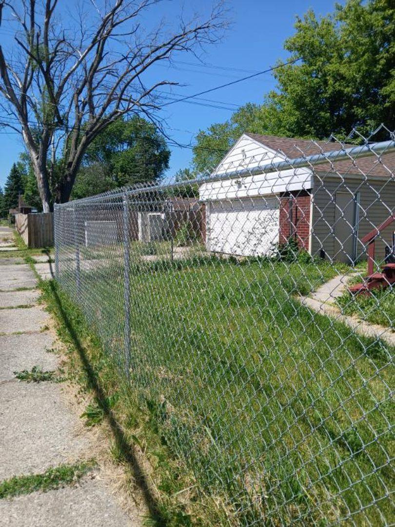 House for rent at 19012 Kingsville, Grosse Pointe, MI 48236