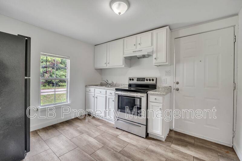 House for rent at 735 Marion St, Daytona Beach, FL 32114