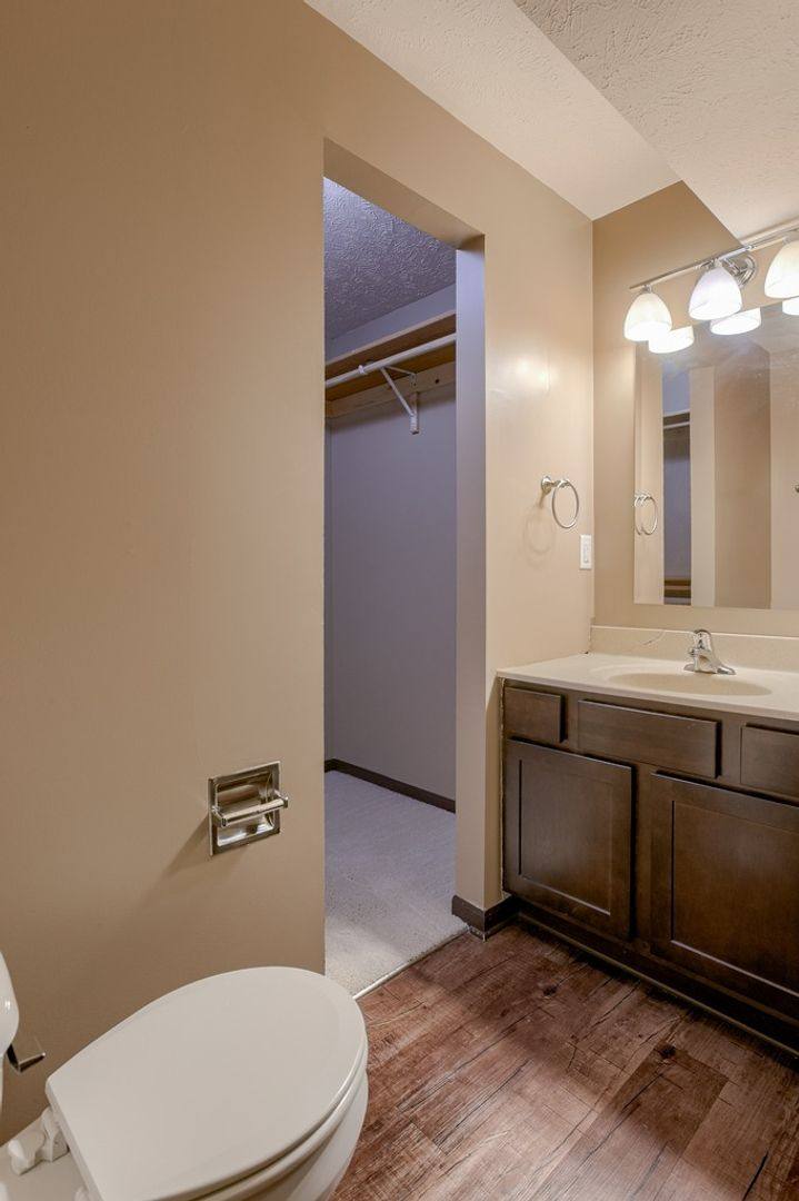 Apartment for rent at 2630-34 W Timberlake Dr, Lincoln, NE 68522