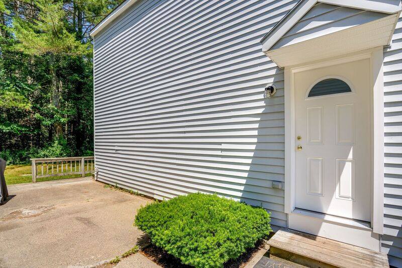 Townhouse for rent at 10 Rose Terrace Circle, Kennebunkport, ME 04046