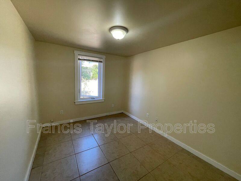 Apartment for rent at 1214 S Escondido Blvd #6, Escondido, CA 92025