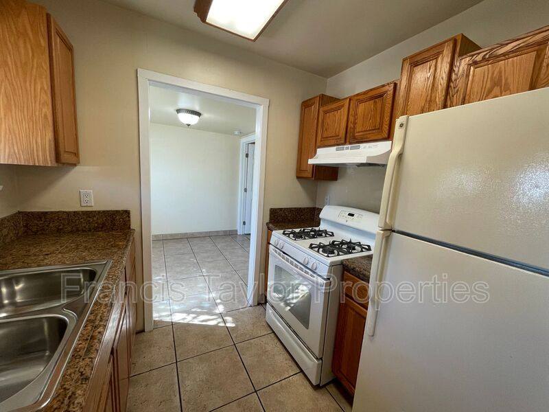 Apartment for rent at 1214 S Escondido Blvd #6, Escondido, CA 92025