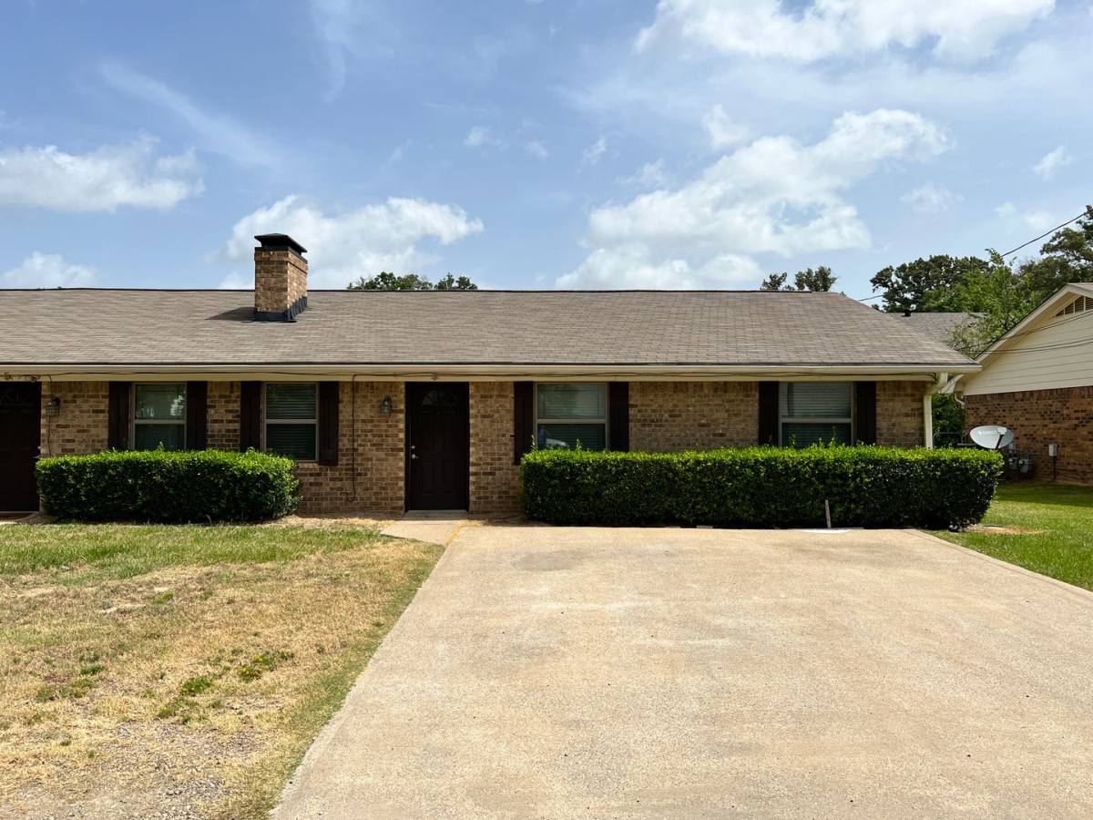 House for rent at 8414 Cambridge Rd, Tyler, TX 75703