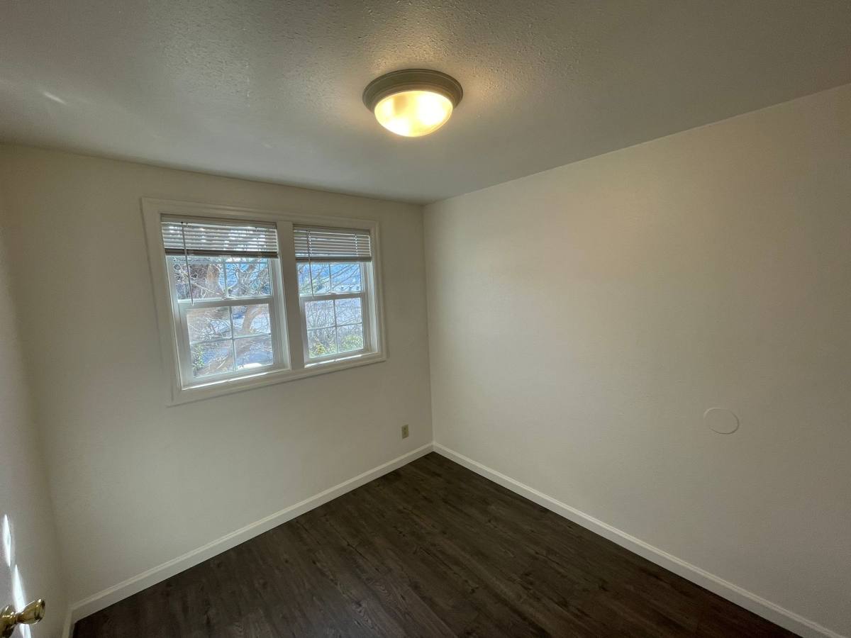 Apartment for rent at 1104 NE Freemont Ave, Roseburg, OR 97470
