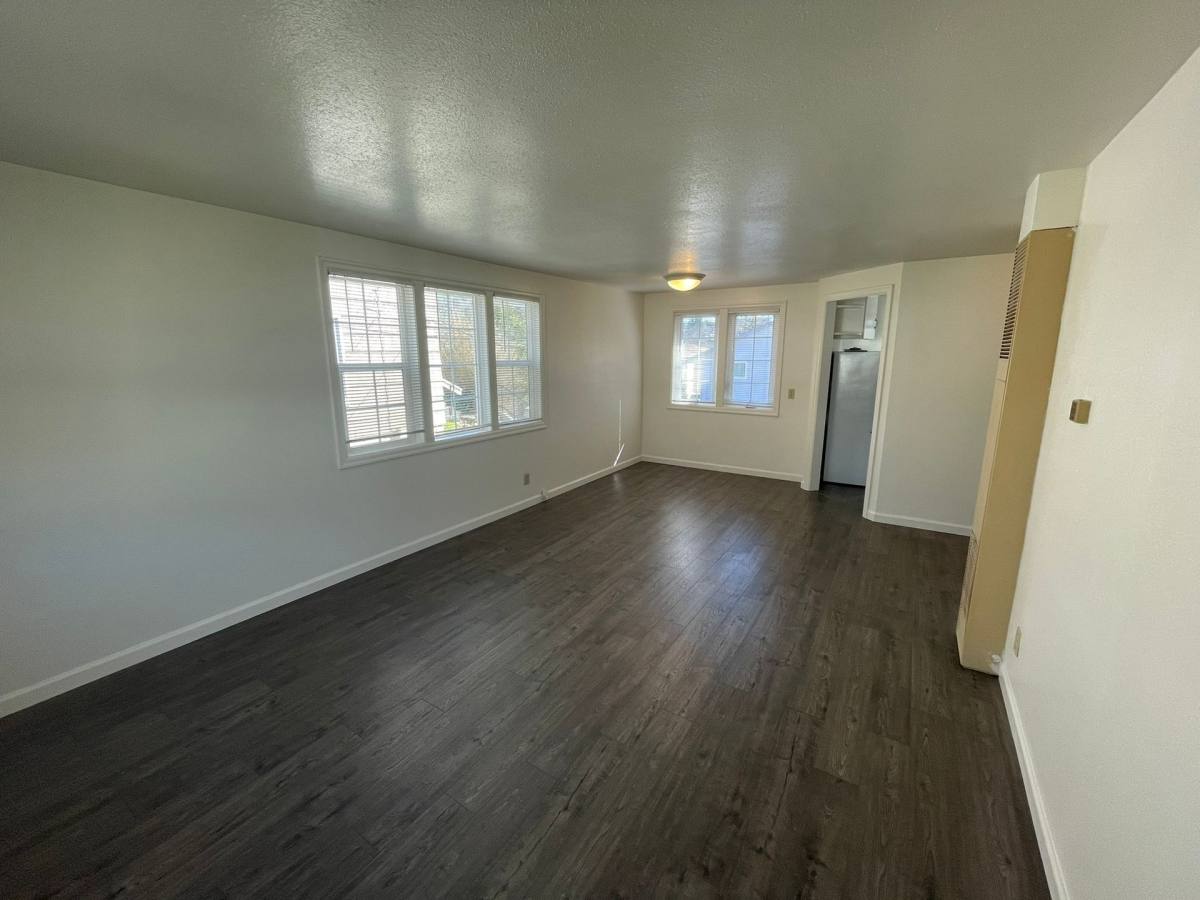 Apartment for rent at 1104 NE Freemont Ave, Roseburg, OR 97470