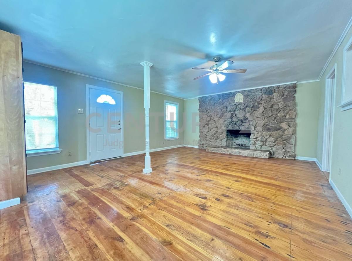 Apartment for rent at 315 Normal St, Denton, TX 76201