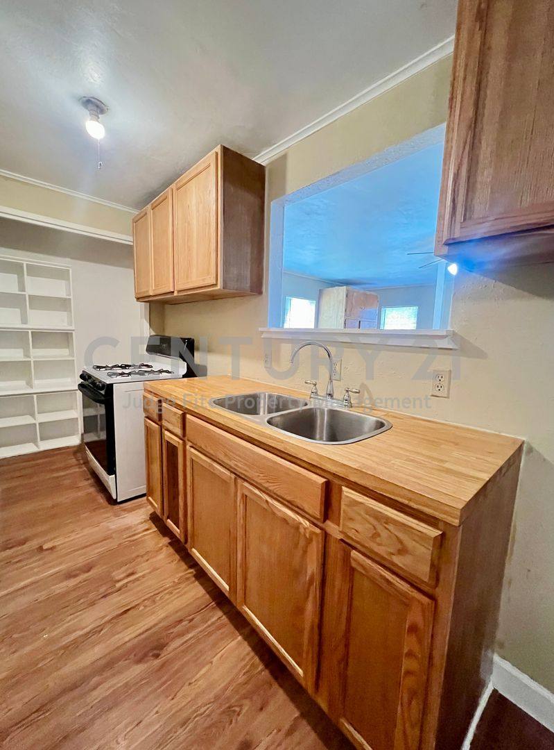 Apartment for rent at 315 Normal St, Denton, TX 76201