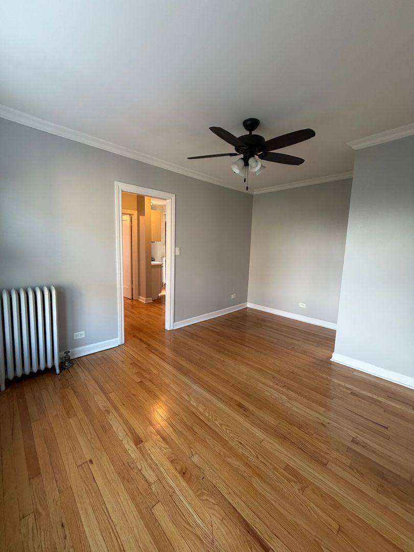 Apartment for rent at 5736-52 S Stony Island, Chicago, IL 60637