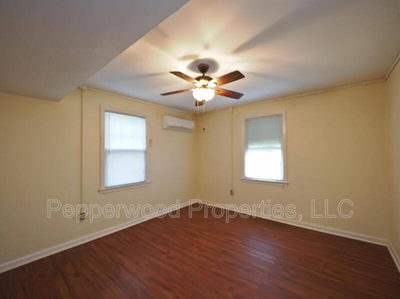 Apartment for rent at 334 W Hampton Ave #1, Spartanburg, SC 29306