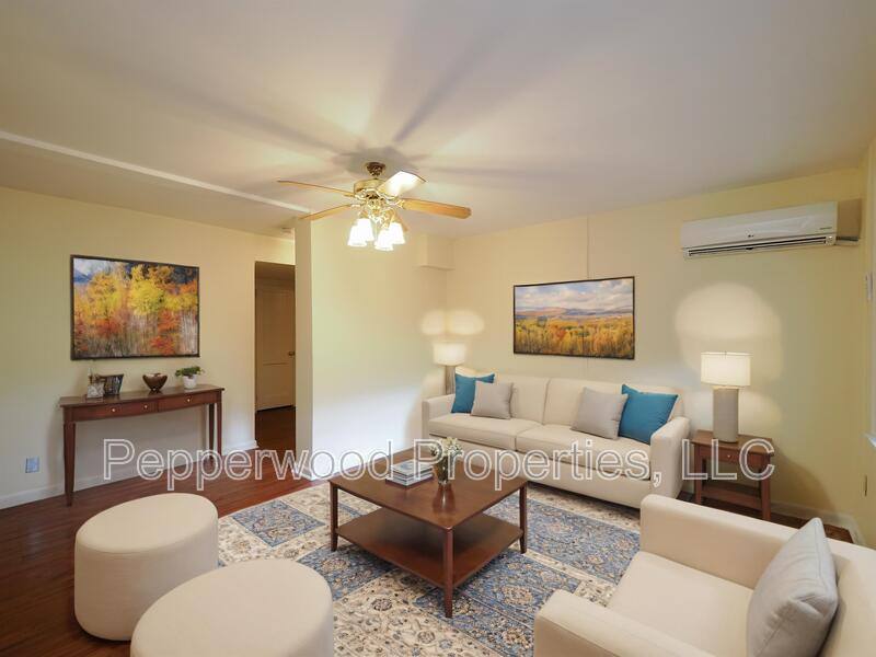 Apartment for rent at 334 W Hampton Ave #1, Spartanburg, SC 29306
