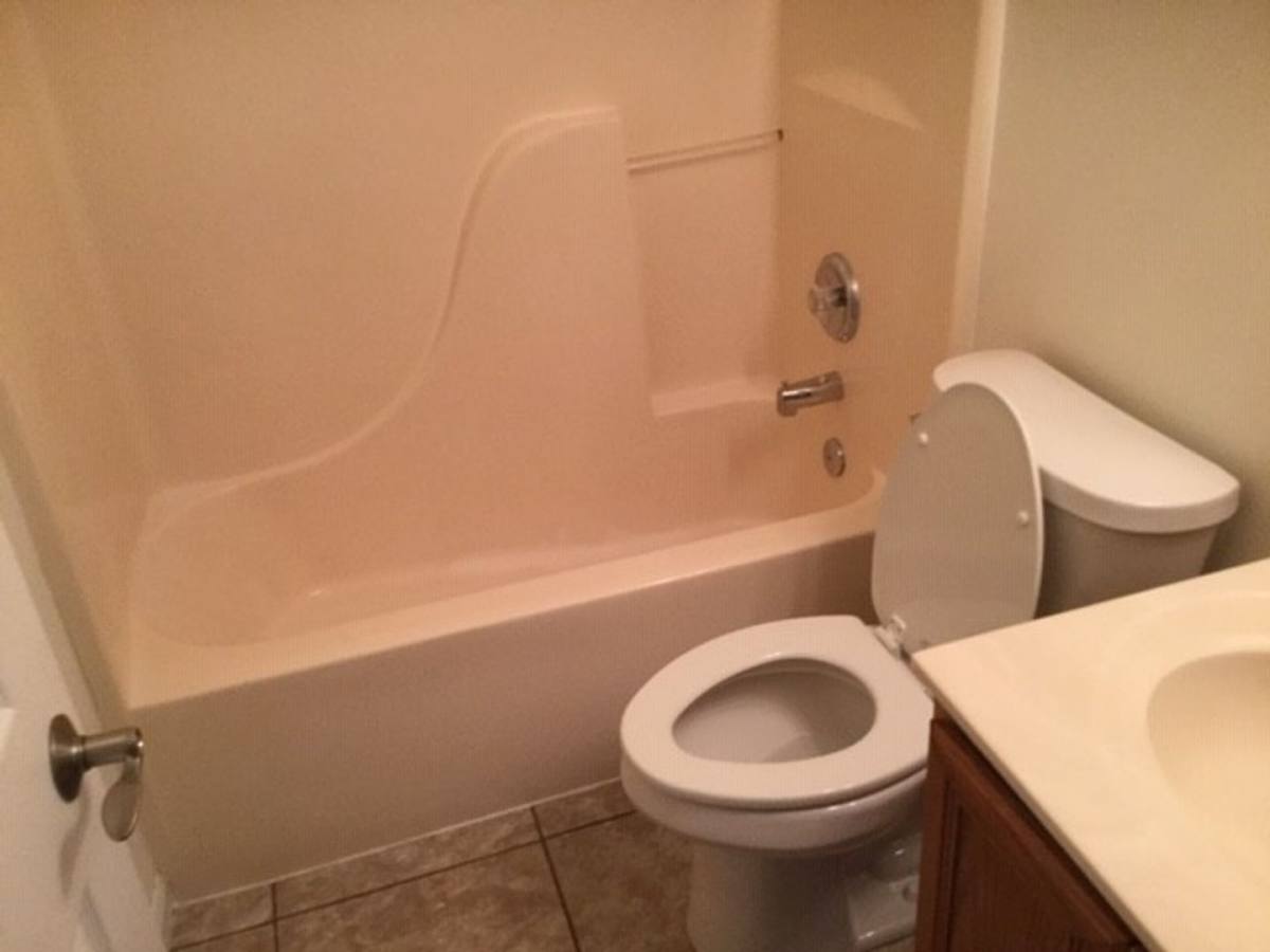 Apartment for rent at 3517-3537 Knipp Dr, Jefferson City, MO 65109
