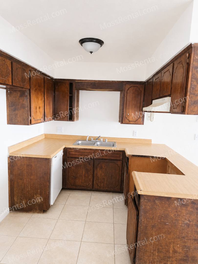 Apartment for rent at 209 W Ash St, Taft, CA 93268