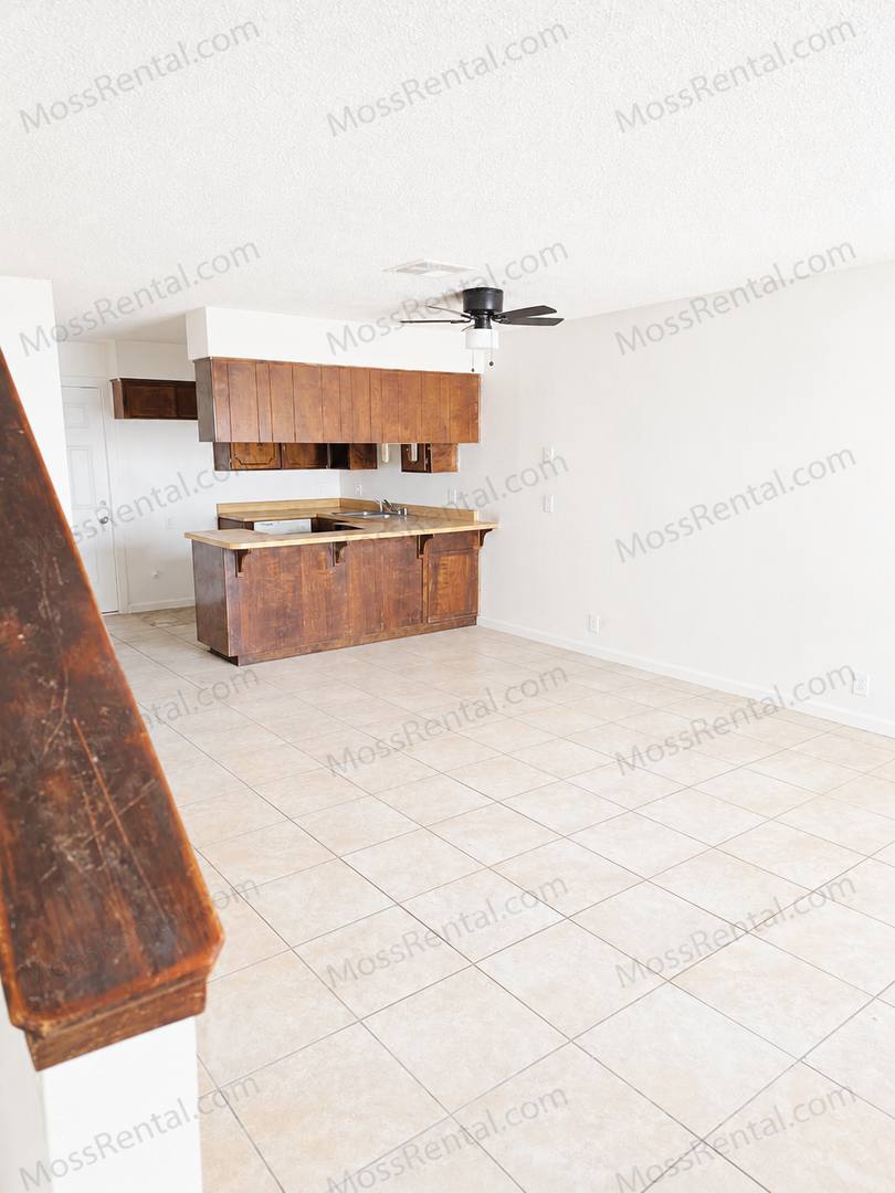 Apartment for rent at 209 W Ash St, Taft, CA 93268