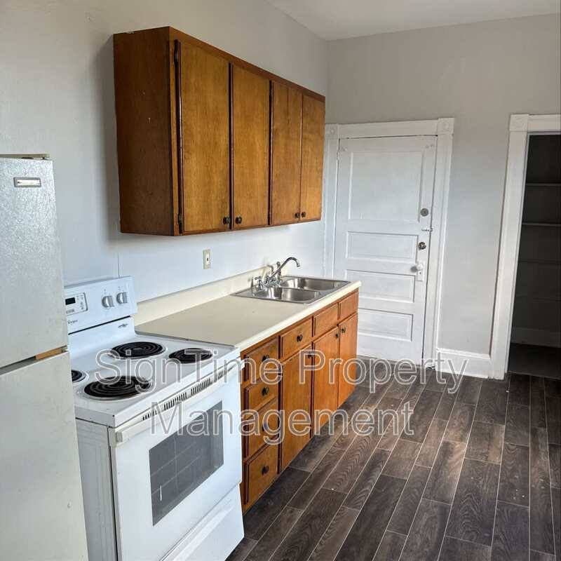 Apartment for rent at 238 Summit Ave #6, Hagerstown, MD 21740