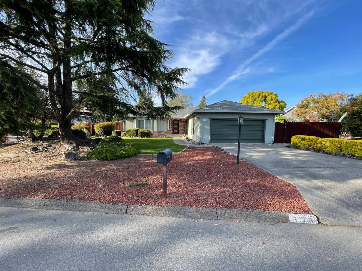 House for rent at 177 Merner Dr, Windsor, CA 95492