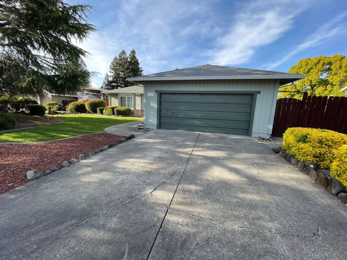 House for rent at 177 Merner Dr, Windsor, CA 95492